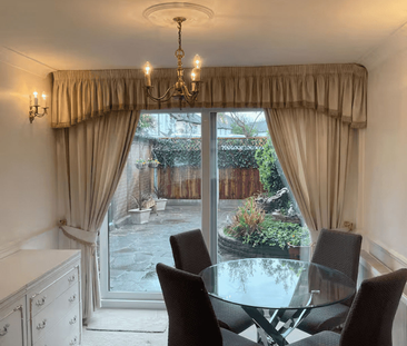 Ramsay Gardens, Romford, RM3 - Photo 3