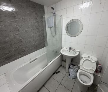 16 Adelphi Street, PRESTON, Lancashire PR1 7BE - Photo 3