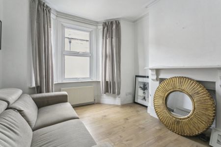 3 bedroom terraced house to rent - Photo 2