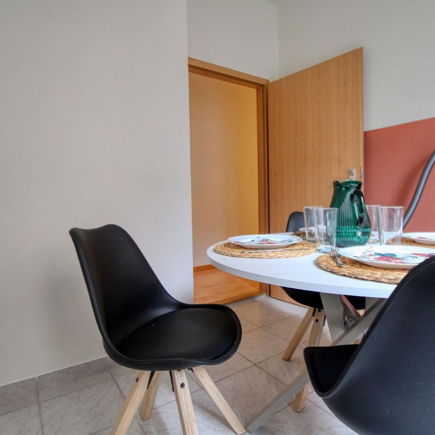 Tolle Wohnung in der Nähe des Giesshübel-Bahnhofs - Photo 1