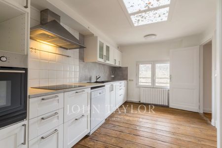 Allée de Chartres - Appartement vide - 3 chambres - parking - Exclusivité John Taylor Bordeaux - Photo 4