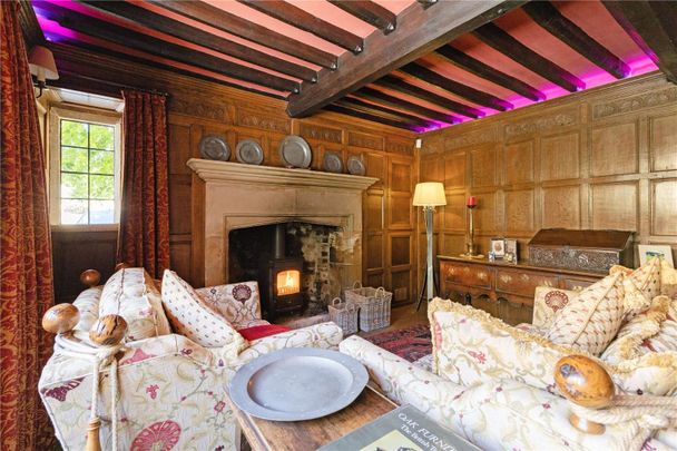 Grade II* listed Manor Farmhouse - Photo 1