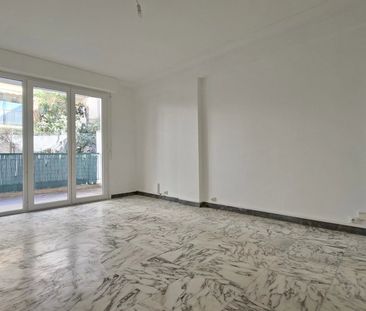 Location Appartement 2 pièces 50m² NICE 06000 - Photo 5