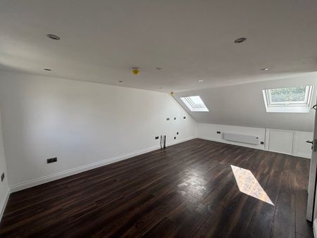 3 Bed Flat, Burnley Road, NW10 - Photo 5