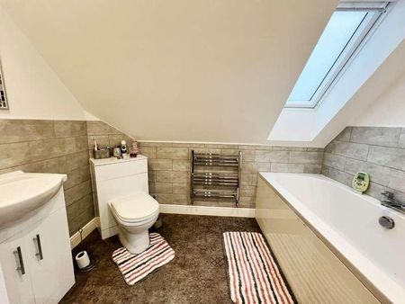 Durham Road, Spennymoor, DL16 - Photo 2