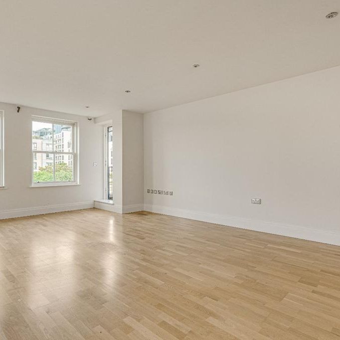 3 bedroom flat to rent - Photo 1