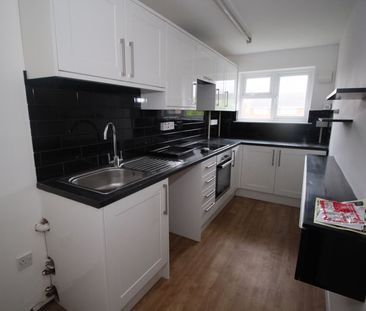 Precosa Road, Botley, Southampton - Photo 1