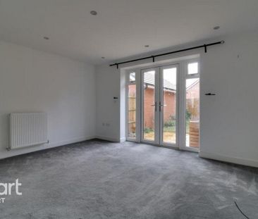 3 bedroom townhouse to rent - Photo 2