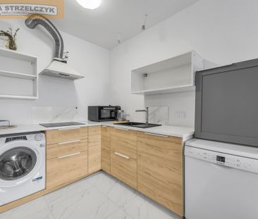 Warszawa, Praga-Południe, Grochowska - Photo 2