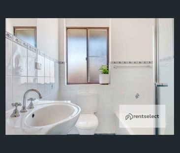 Choice Location * Stunning Presentation * Secure Parking - Photo 4