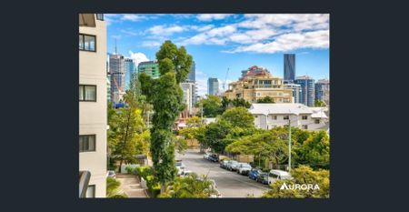 18/89 Thorn Street, Kangaroo Point, Qld 4169 - Photo 3