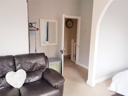 1 bedroom in a house share to rent - Photo 1