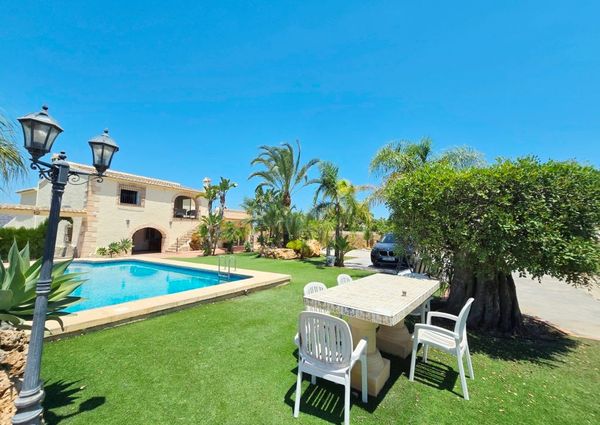 WIDE ESTATE FOR RENT IN TEULADA FOR LONG TERM