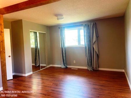 3811 112 Street Northwest - Photo 4