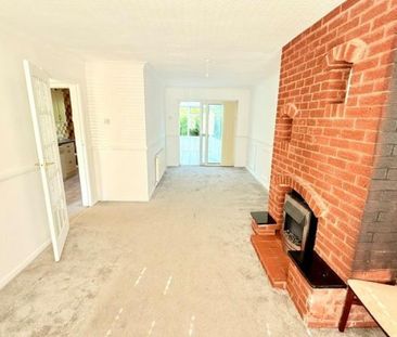 3 bedroom House To Let - Photo 2