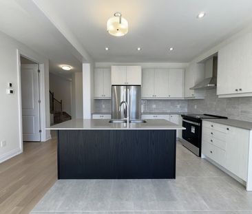 Minesing: Brand New 4 Bed + Den, 2.5 Bath Upper Unit, Sweet Cicely St. - Photo 5