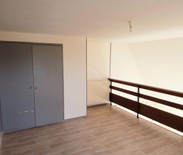 Très bel et grand appartement T1 en mezzanine à Clamecy - Photo 4