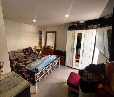 1 bedroom bedsit to rent - Photo 5