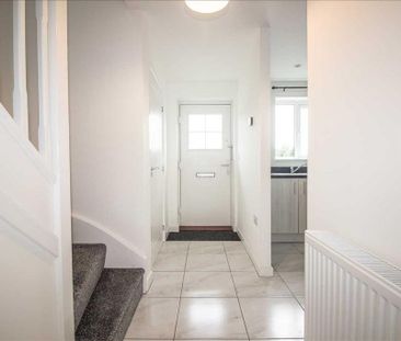 2 bedroom semi-detached house to rent - Photo 5