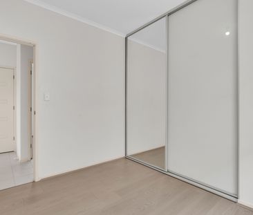 45 Hindmarsh Cct, Mawson Lakes SA 5095 - House For Rent | Domain - Photo 2