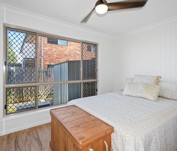 A bright unit in a peaceful complex with a sparkling residents' pool. - Photo 2