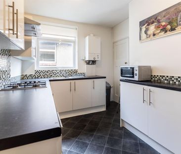 2 bed flat to rent in Benton Road, Newcastle Upon Tyne, NE7 - Photo 4