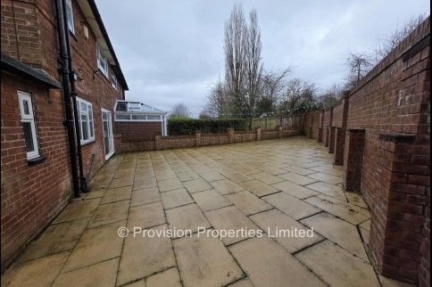 3 Bedroom House, Ghyll Road, Leeds - Photo 1