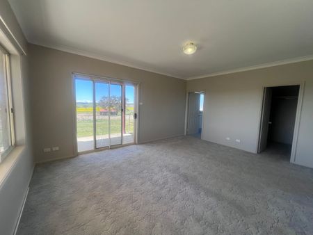 Location - Lifestyle - Farm - 4 Bedrooms - Photo 3