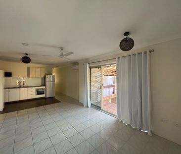 Two Bedroom Apartment in Surfers Paradise - Photo 5