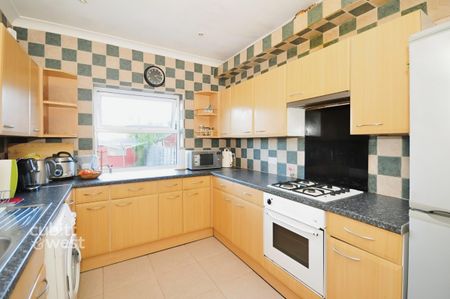 3 bedroom terraced house to rent - Photo 3