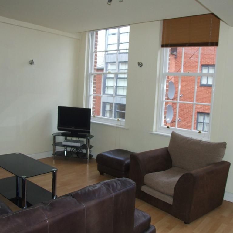 2 bedroom flat to rent - Photo 1