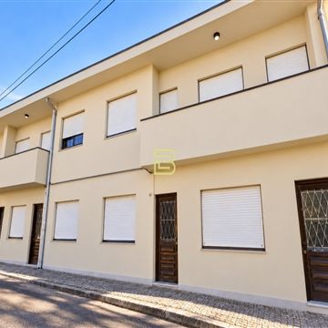 Andar de Moradia T2 - Photo 2