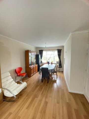 4 bedroom semi-detached house to rent - Photo 2