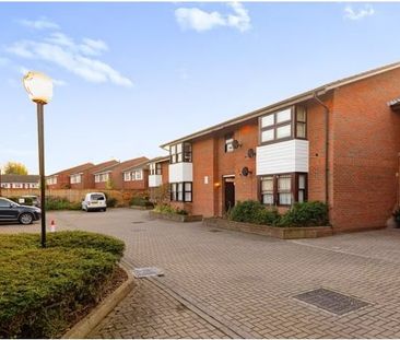 Studio Flat, Balmoral Mews, W12 - Photo 1