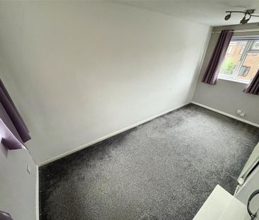 3 bedroom detached house to rent - Photo 4
