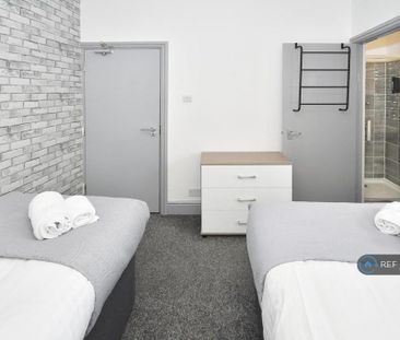 3 bedroom terraced house to rent - Photo 6