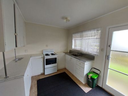 Tidy brick n tile unit - Photo 2