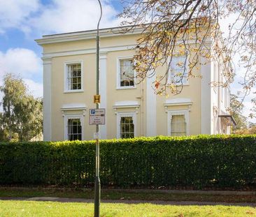 Pittville Lawn, Cheltenham, GL52 - Photo 3