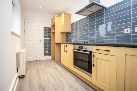 2 bedroom apartment to rent - Photo 5