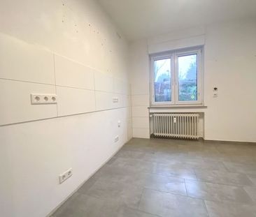 2 Schlafzimmer, offenes Wohnzimmer, Balkon mit Weitblick und eine G... - Foto 6