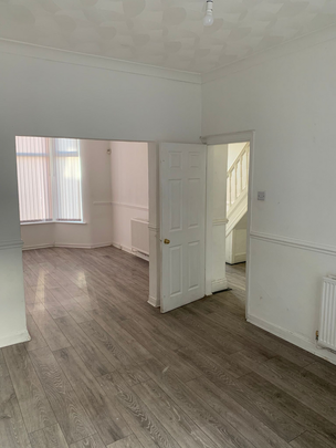 3 bedroom terraced house to rent - Photo 1