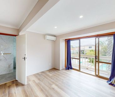 Spacious Family Home in the McKinnon Secondary College Zone – Pool ... - Photo 5