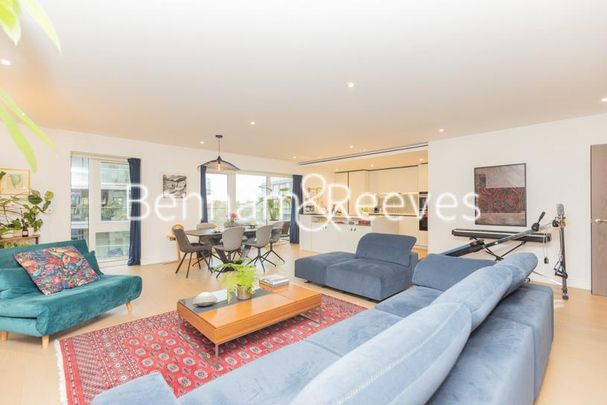 3 bedroom apartment to rent - Photo 1