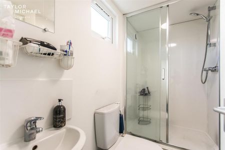 5 bedroom terraced house to rent - Photo 5