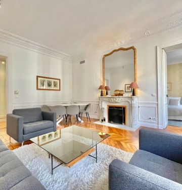 Appartement • Paris 8ème - Photo 2