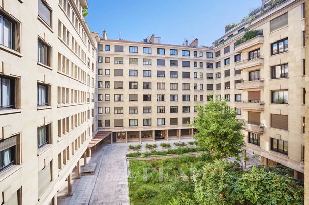 Location appartement, Paris 16ème (75016), 2 pièces, 62 m², ref 86098583 - Photo 1