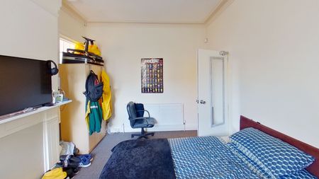 10 Willoughby Avenue, NG7 2EP, NOTTINGHAM - Photo 3