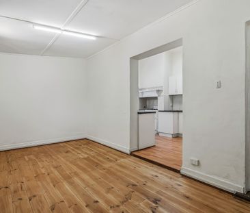 Charming Updated Character Home in the Heart of Torrensville - Photo 4