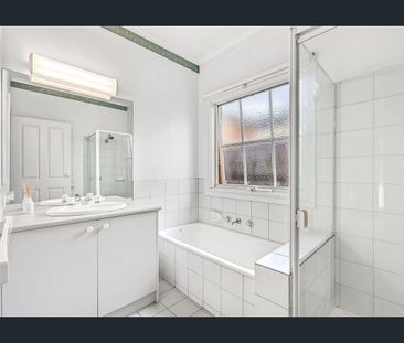 Low maintenance in Highton - Photo 5