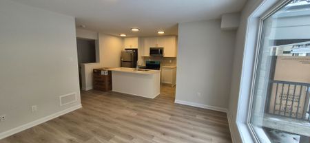For Lease - 401 Glenroy Gilbert Drive Unit# 9, Barrhaven, Ontario - Photo 4